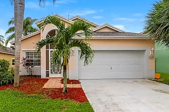 8920 Aubrey Ln Photo 1