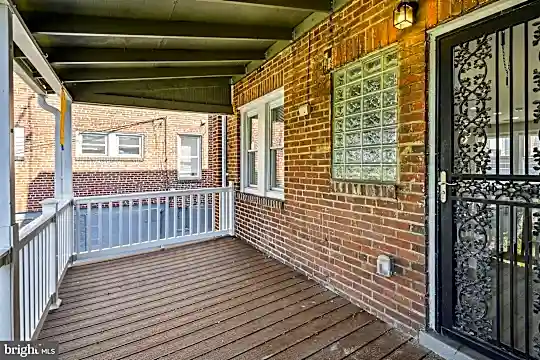 734 Whitmore Ave Photo 2