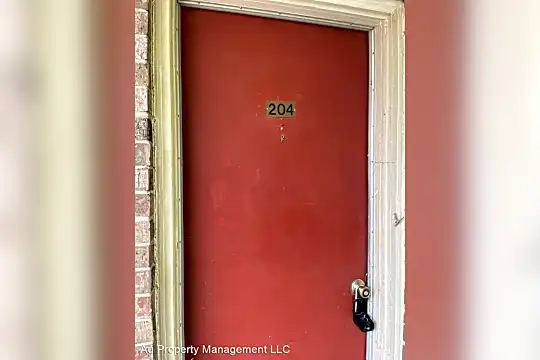2800 Lometa Dr Photo 1