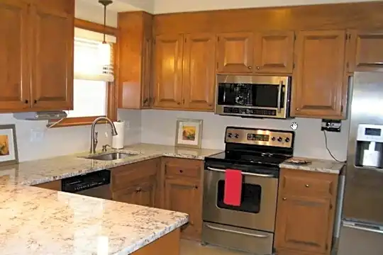 106 Whispering Pines Ct Photo 2