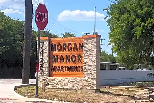 Morgan Manor Apartments Photo 2