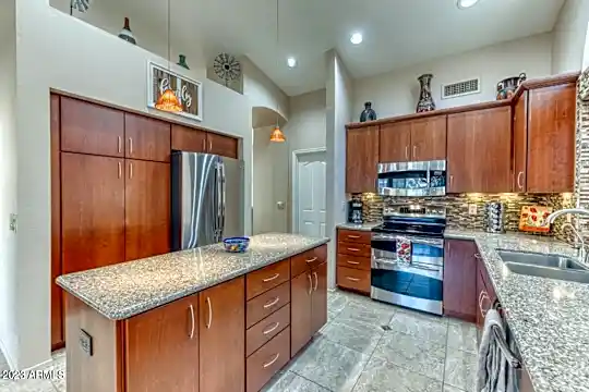 8468 W Rockwood Dr Photo 1