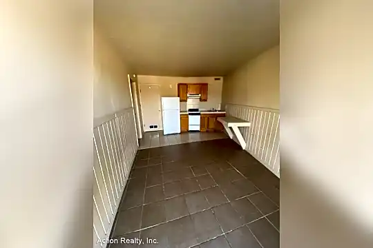 1322 Ave C Photo 2