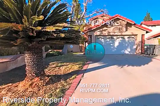 22934 Pahute Dr Photo 2
