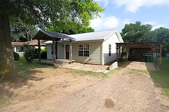 809 Jersey Ln Photo 2