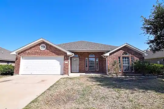 2904 Lavender Ln Photo 1