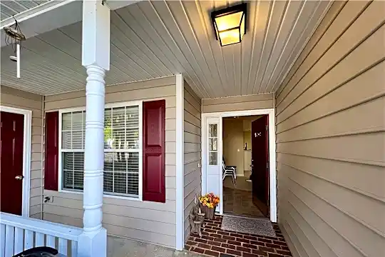 4698 Twin Hickory Lake Dr Photo 2