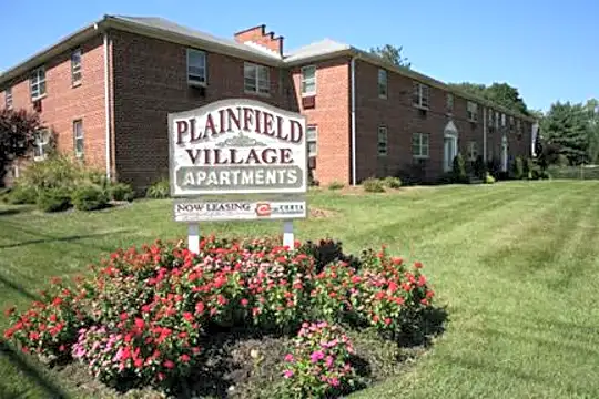 Plainfield Village & Norwood Garden Apartments Photo 2