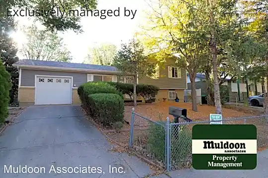 1021 De La Vista Pl Photo 2