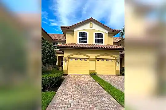 8263 Miramar Way Photo 2