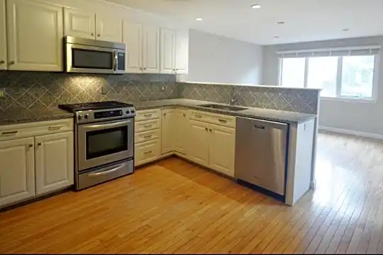 52 Portside Dr Photo 2