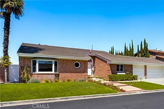11081 Hunting Horn Dr Photo 1