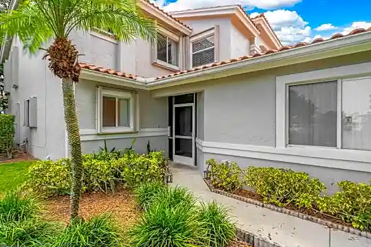 10489 Mateo Ct Photo 2
