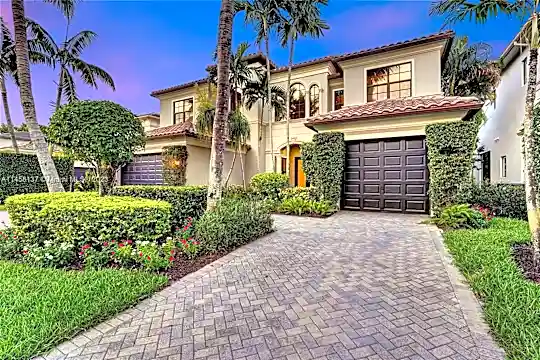 17798 Cadena Dr Photo 1
