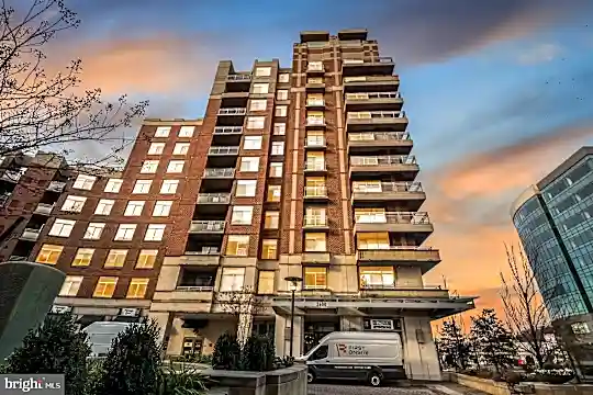 3600 S Glebe Rd #716W Photo 1