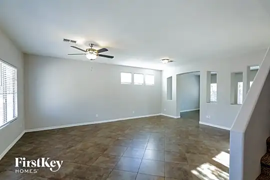 2903 West Cavalier Drive Photo 2