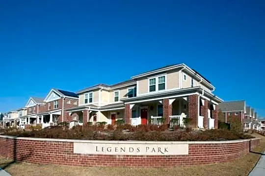 Legends Park East Photo 1