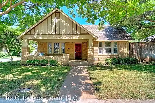 3201 Cockrell Ave Photo 1