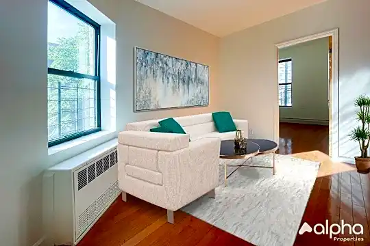 199 Henry St Photo 2
