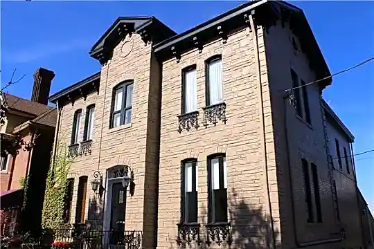 5807 1/2 Fifth Ave Photo 1