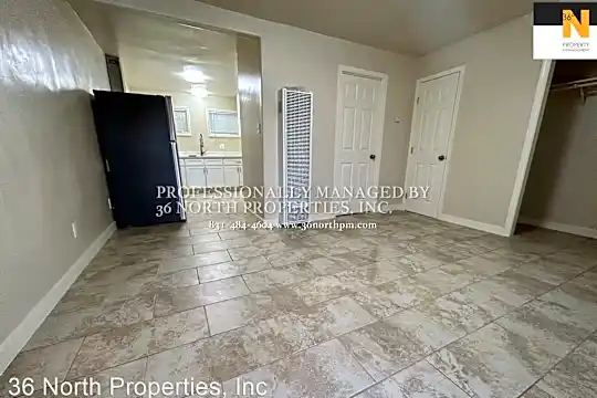 751 Sanborn Pl Photo 1