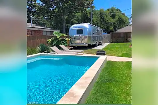 5 Poinciana Dr Photo 2