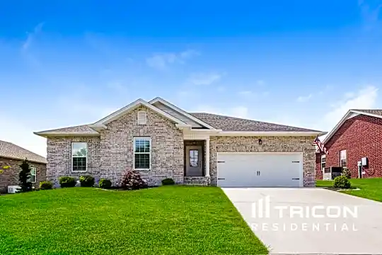 424 Mya Marie Drive Photo 1