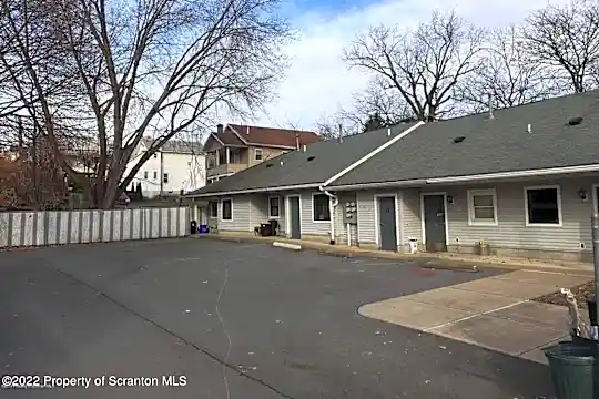 301 Emmett St Photo 1
