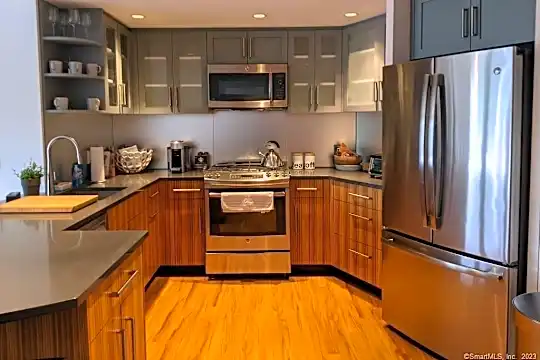 5 Church Ln #405 Photo 1