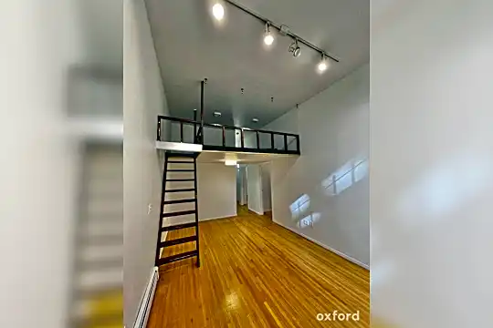 415 W 52nd St #1-B Photo 2