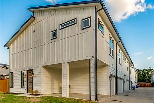 2116 Shea Rd #101 Photo 1