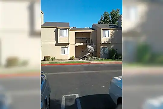 Shadowbrook Apartments Photo 1