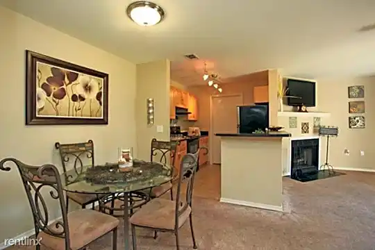 1500 Sharen Dr Photo 1