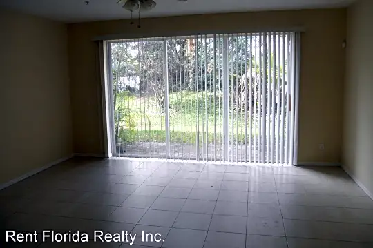 997 Pipers Cay Dr Photo 2