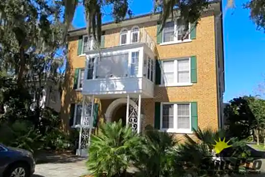 124 Live Oak Ave Photo 1