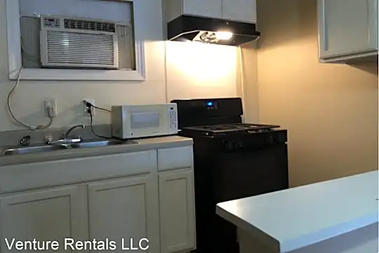 23 Alice Ave Photo 2