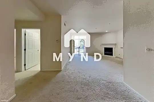 3854 S Dayton Way Photo 2