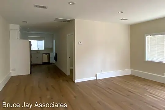 1343 North Coronado Street Photo 2