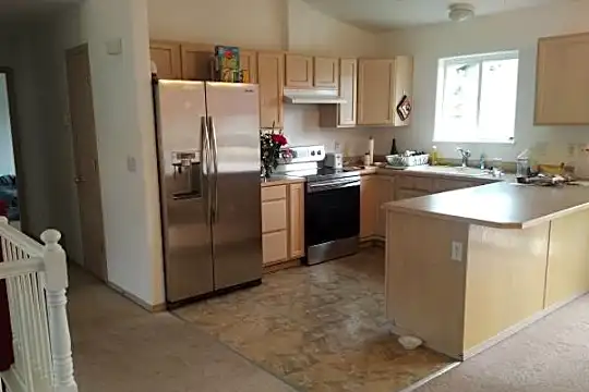 8000 Sandy Circle Photo 2