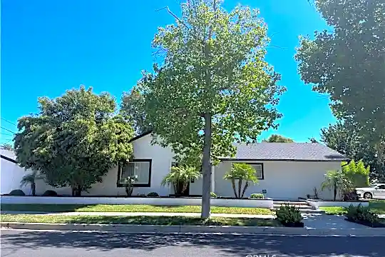 6500 Ponce Ave Photo 1