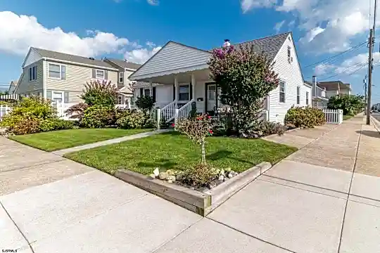 3112 Winchester Ave Photo 2