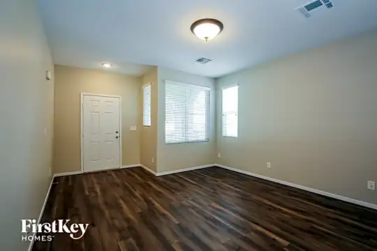 10625 Kennedy Peak Lane Photo 2