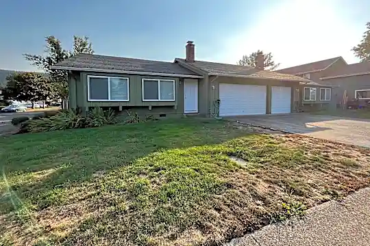 6845 F St Photo 2