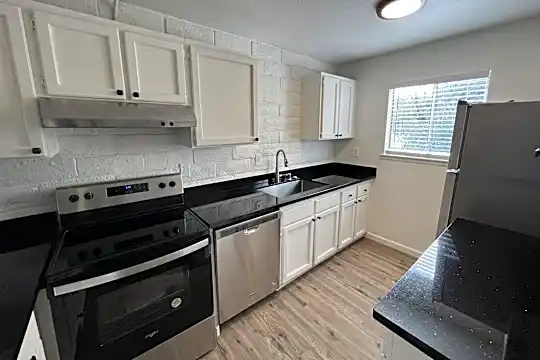 1045 California St Photo 2