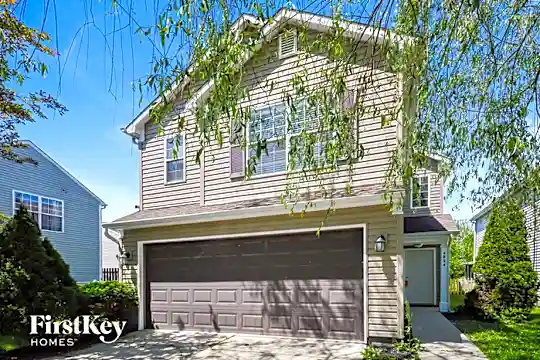 4824 Ossington Court Photo 1