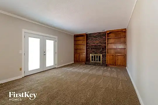 15 Parkwood Drive Photo 2