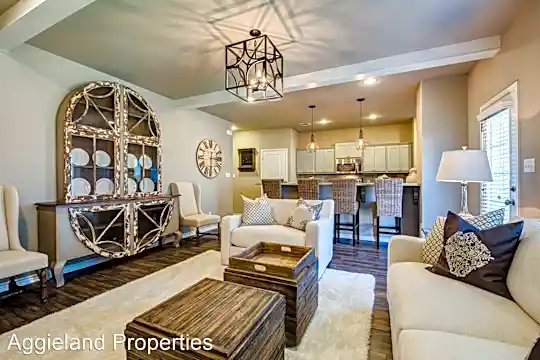 416 Kate Ln Photo 2