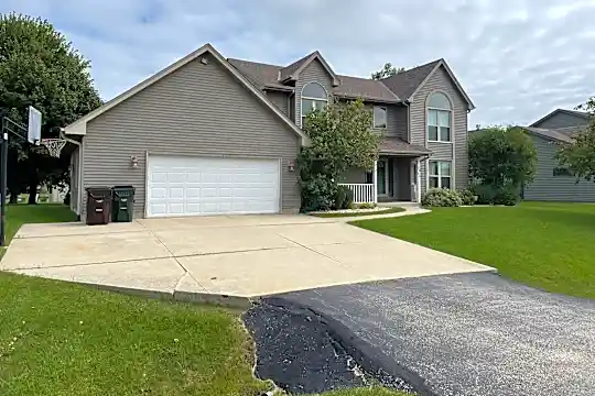 5805 San-Dell Way Photo 1