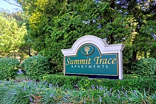 Summit Trace At Newtown Photo 1