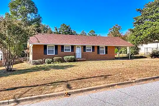 2085 Hillsinger Rd Photo 2